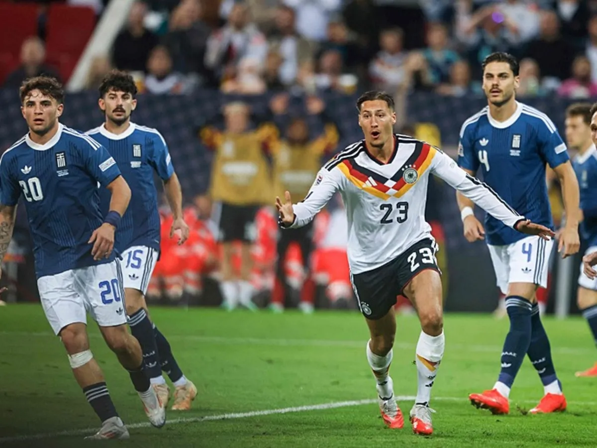 Almanya evinde Yunanistan'a 1-0 yenildi, Hollanda ve Portekiz deplasmanda kazandı