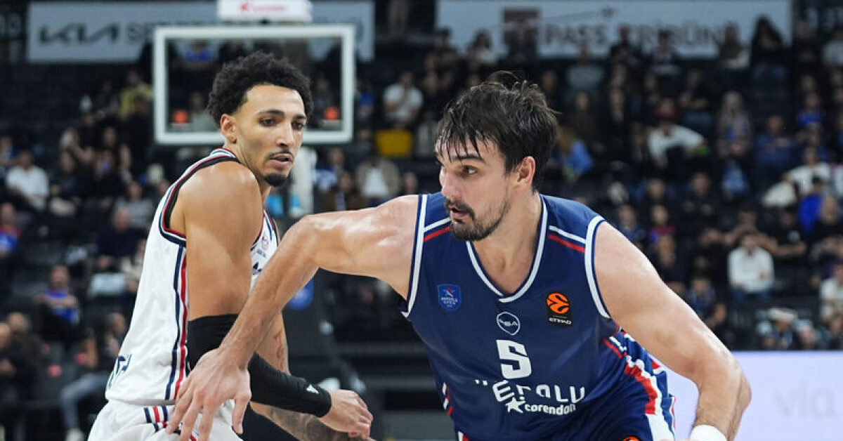 Anadolu Efes evinde Bayern Münih'e 101-93 yenildi: Üst üste 3. mağlubiyet