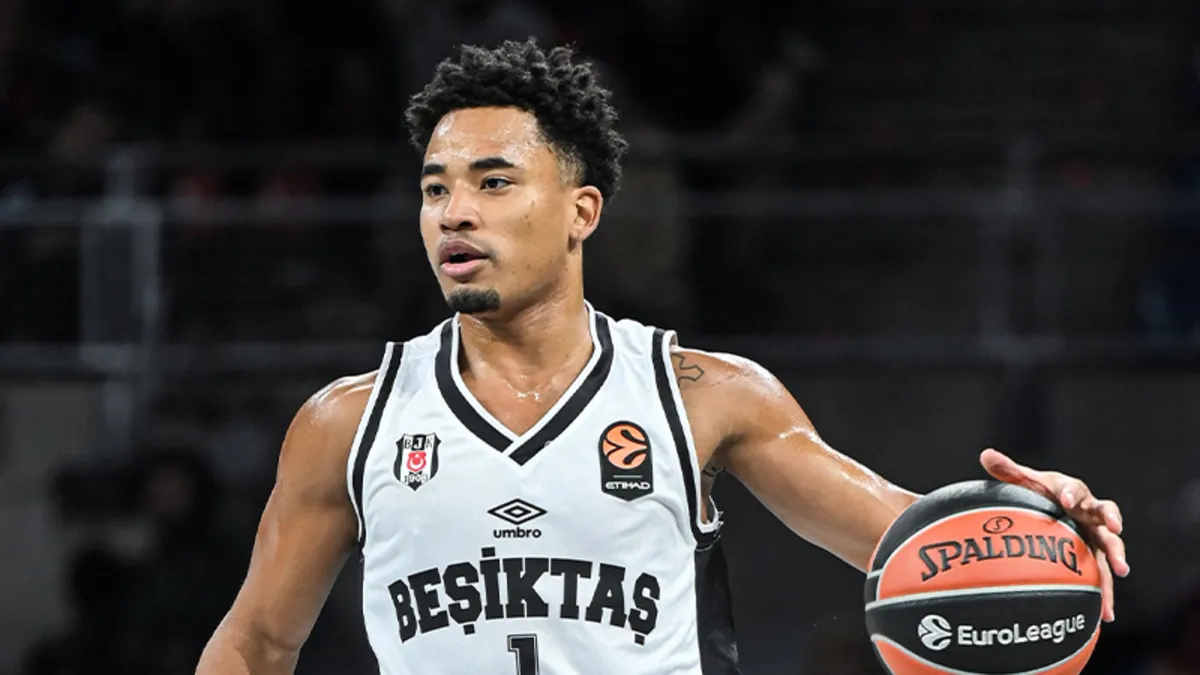 EuroLeague'de Beşiktaş Baskonia'yı 92-84 yendi, Anadolu Efes Atina'da 89-66 kaybetti