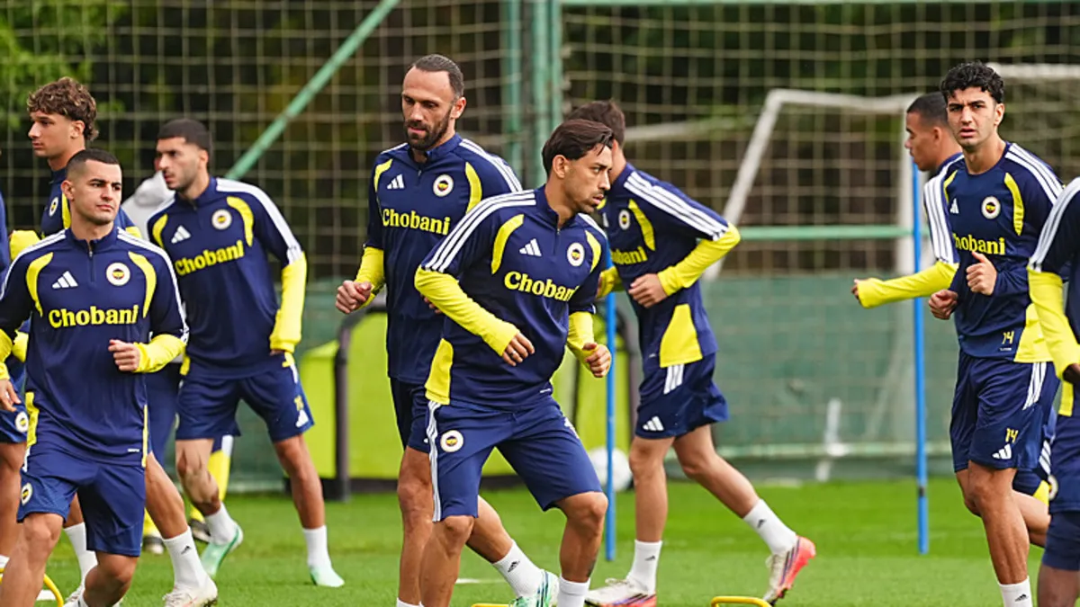 Fenerbahçe'nin Aston Villa kamp kadrosu belli: Lukaku 23 kişilik listede