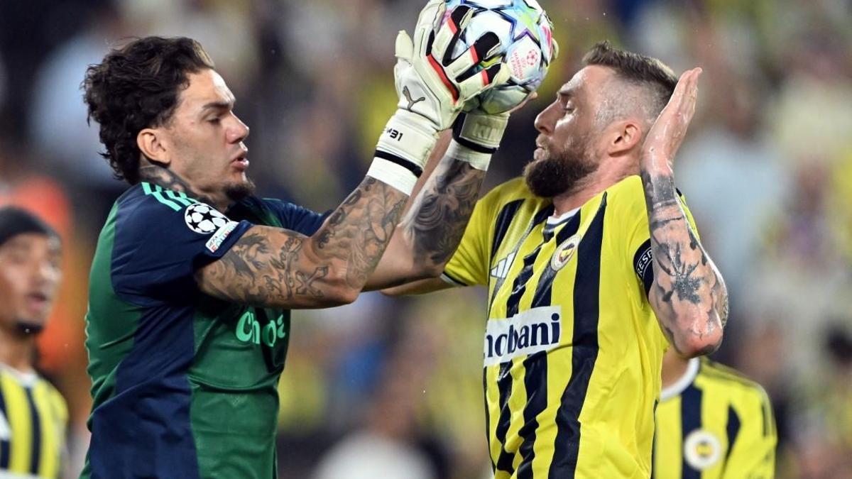 Fenerbahçe'de Ederson kaleyi kapattı: Son iki maçta 11 isabetli şutun hepsini kurtardı