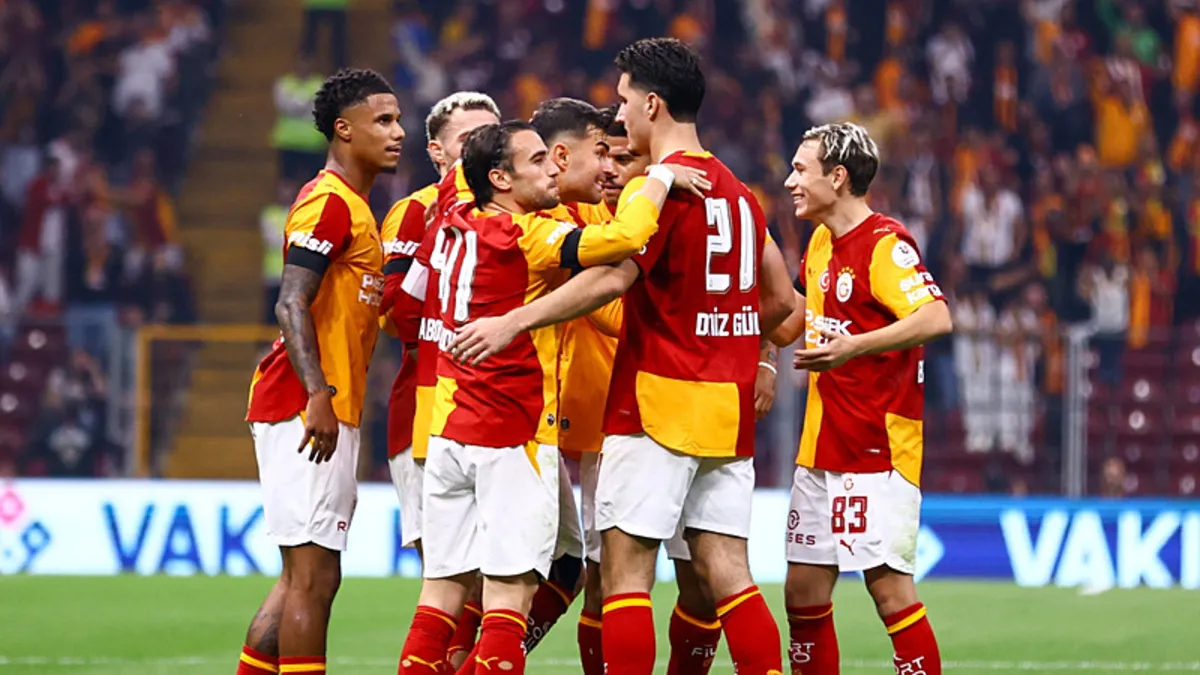 Galatasaray-Barcelona ilk 11'ler belli: Osimhen başlıyor, rakipte Yamal ve Olmo var