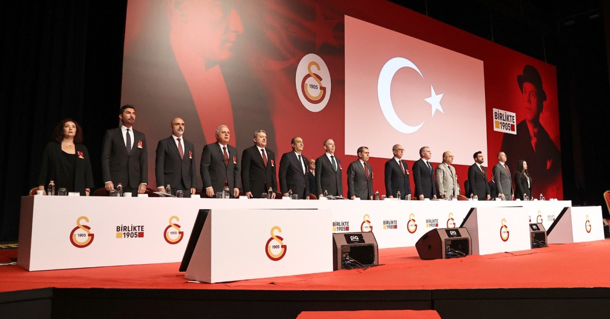 Galatasaray'ın borcu 31,4 milyar lira: Özbek özkaynağın 15,6 milyar lira olduğunu açıkladı