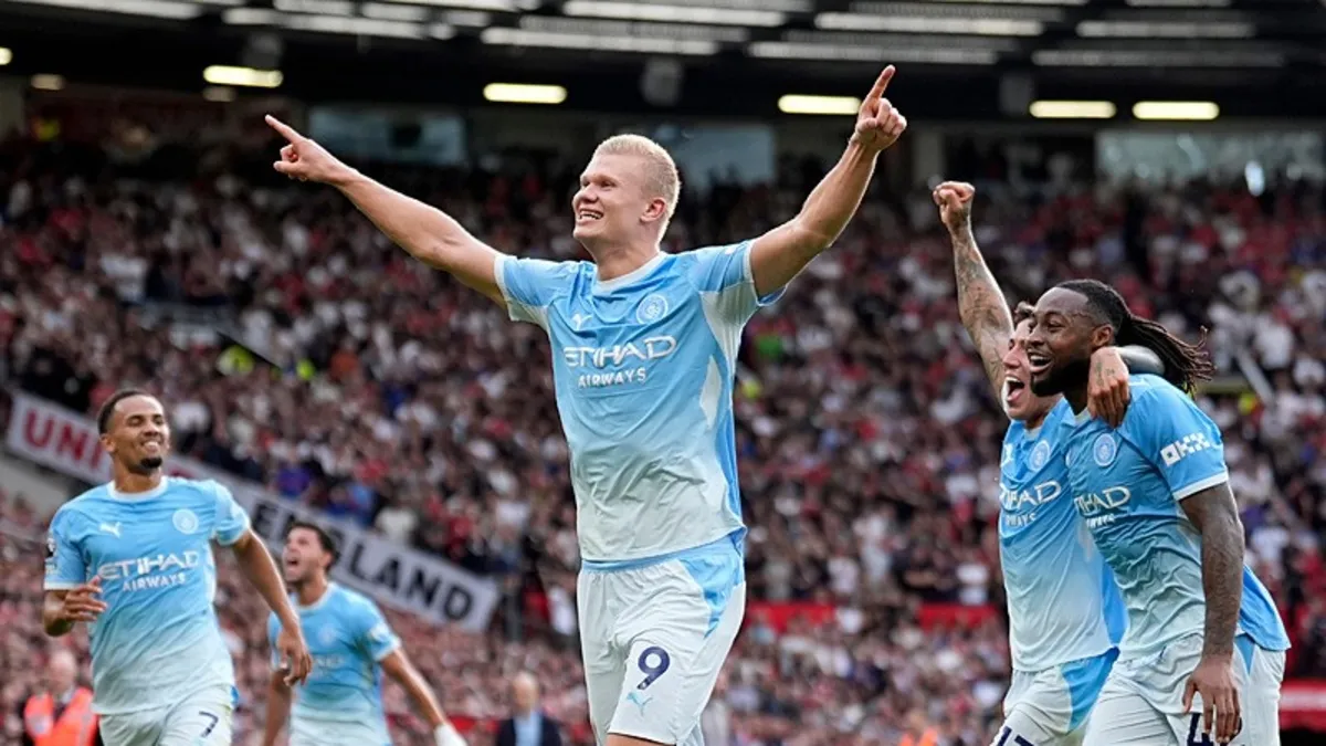 Manchester derbisinde City 10 kişiyle kazandı, İngiltere Hakem Kurulu Haaland'ın golünde hata kabul etti