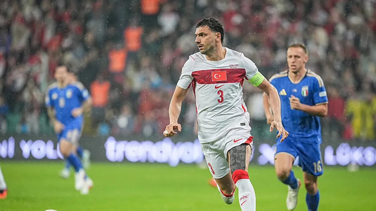 Merih Demiral'dan İtalya yenilgisi sonrası özür: Utanç duyuyoruz, sorumluluk bizde